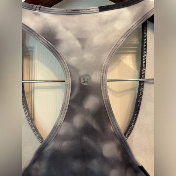 Lululemon Cool Racerback Nulu Snowy Owl Womens 6 - Picture 2 of 5